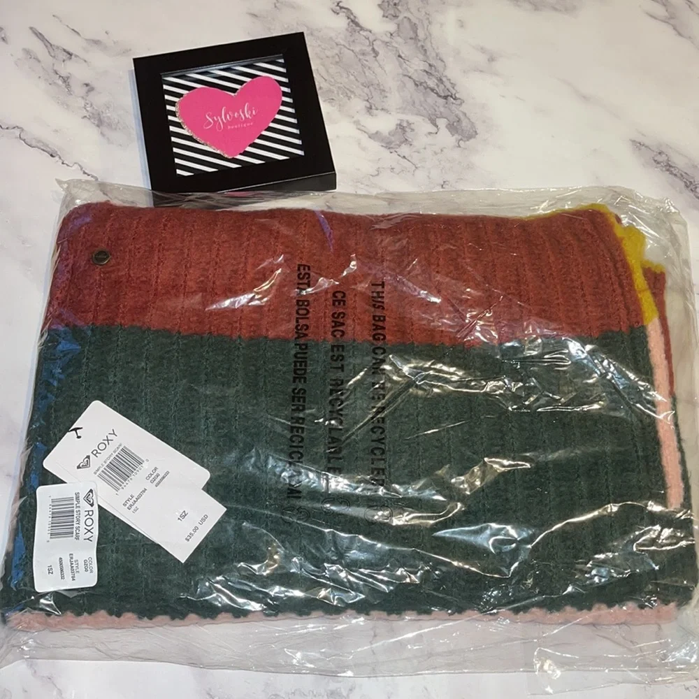 🔥 ROXY Simple Story Scarf NWT - Picture 5 of 6